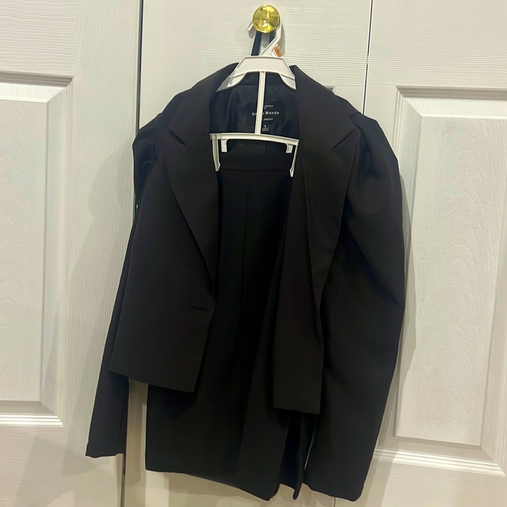 Haute Monde 2 Piece Set - Black Blazer And Black MiniSkirt Size: Small